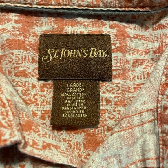 ST. John’s bay orange fish pattern short sleeve shirt size large - Picture 3 of 3
